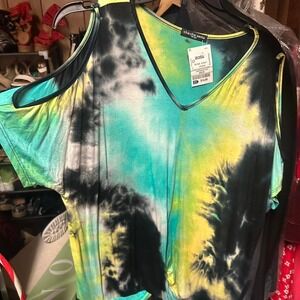 Cha cha vents size large  green blue yellow black womans blouse
